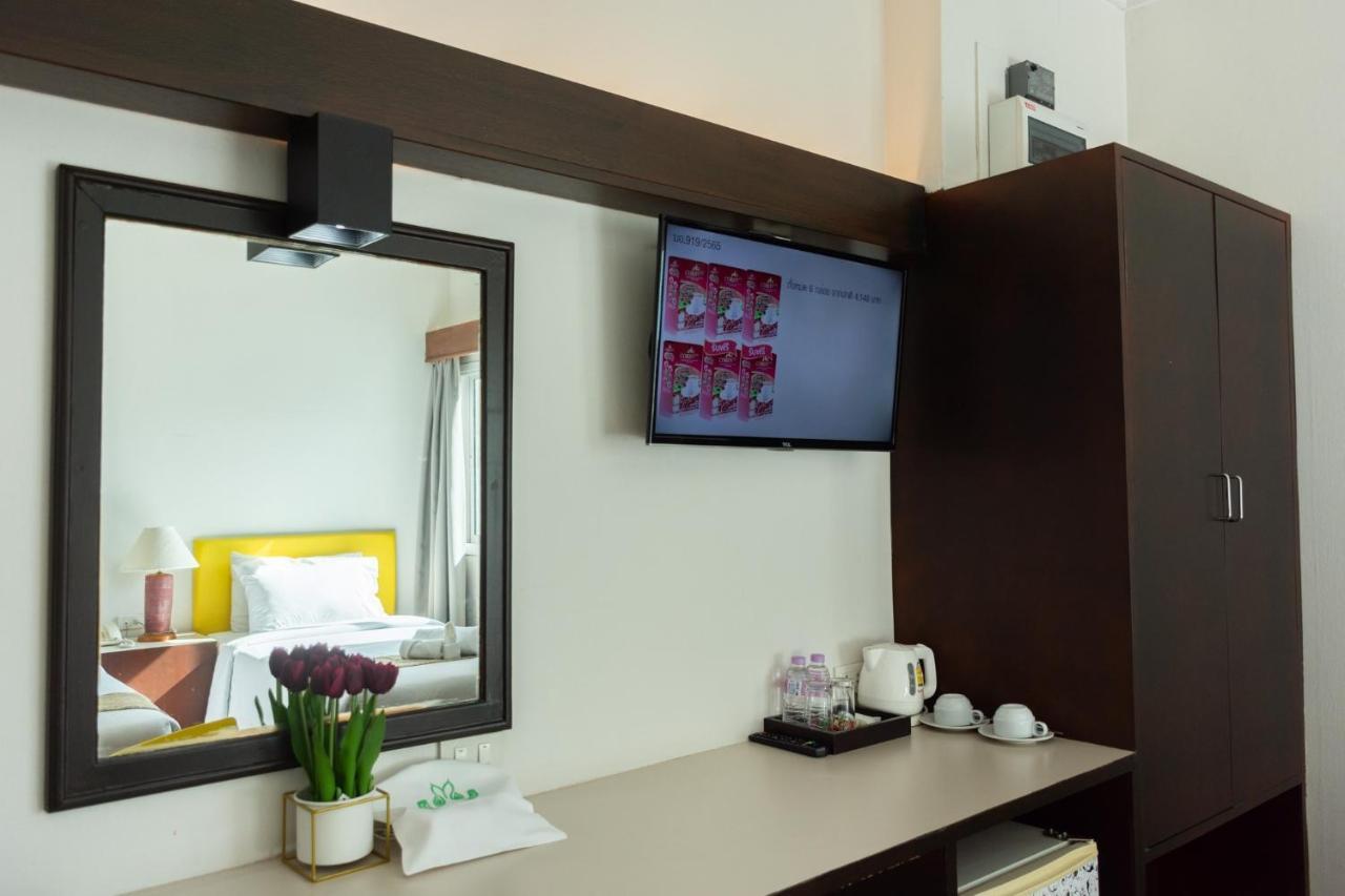 Mayflower Grand Hotel Korat ناخون راتشاسيما المظهر الخارجي الصورة
